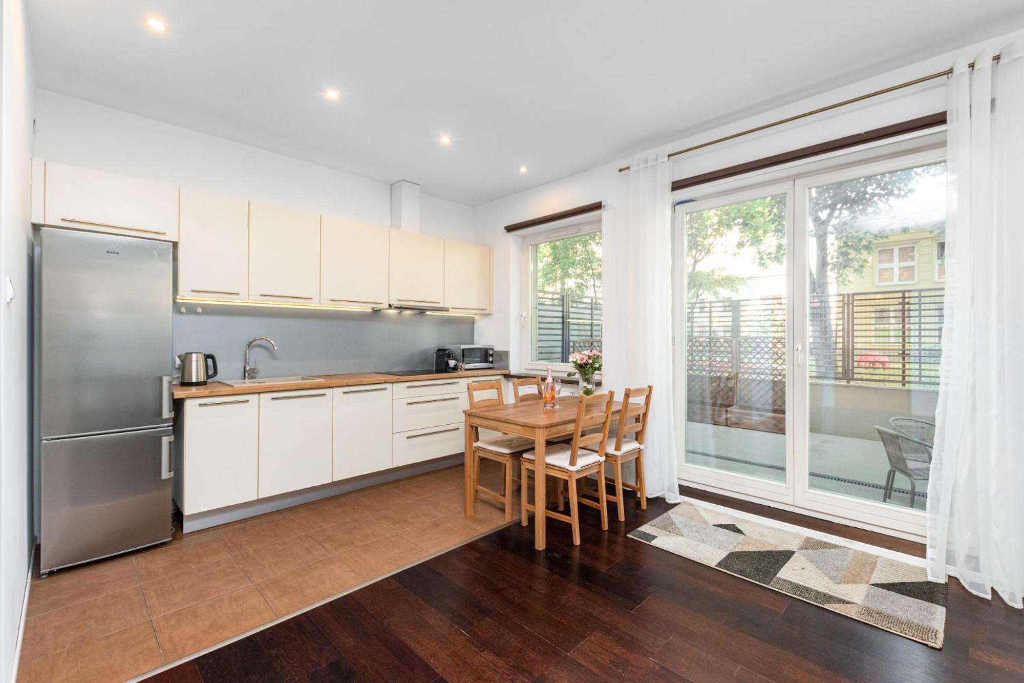 Apartamenty Piekna 28A By Your Freedom วอร์ซอ ภายนอก รูปภาพ