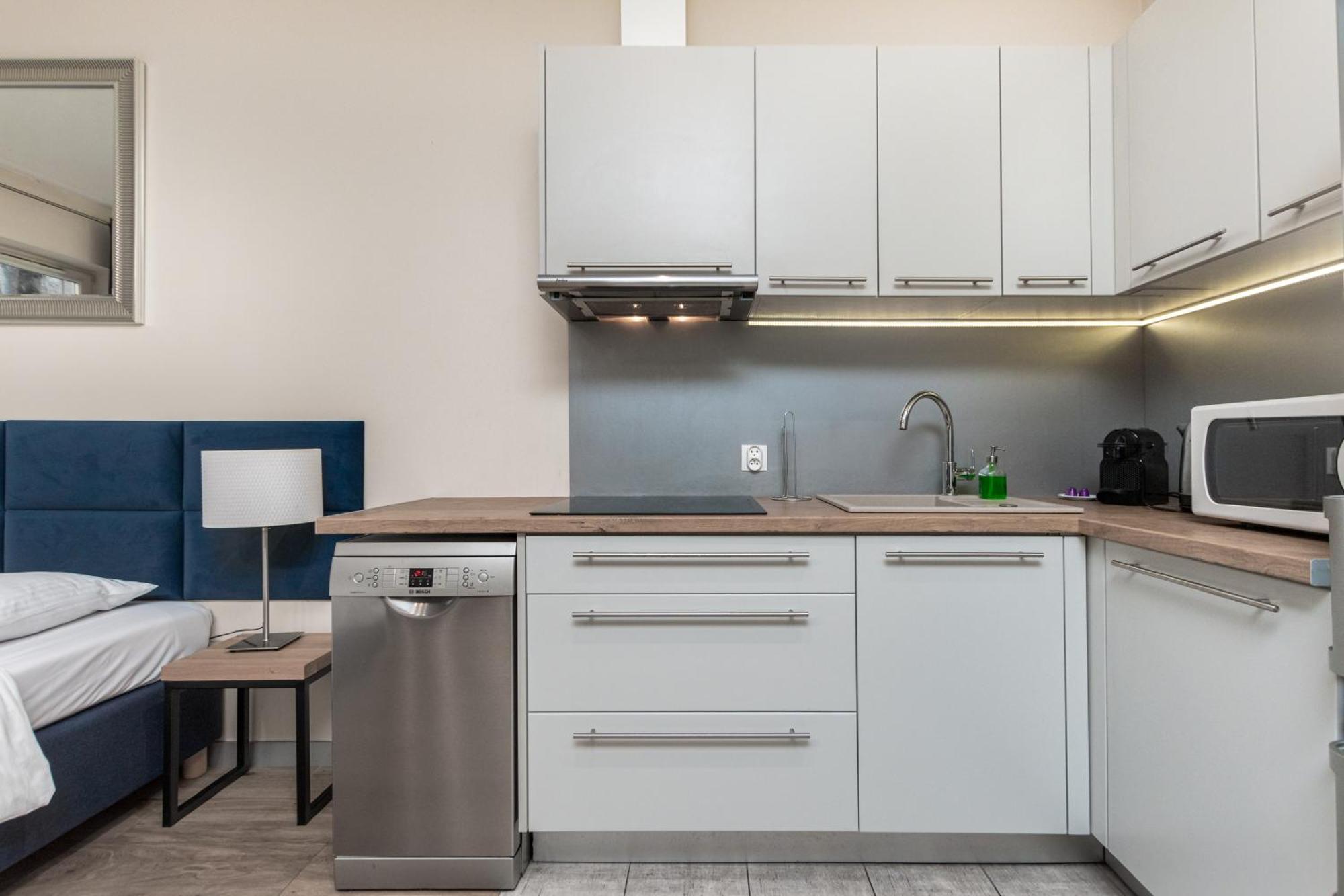 Apartamenty Piekna 28A By Your Freedom วอร์ซอ ภายนอก รูปภาพ